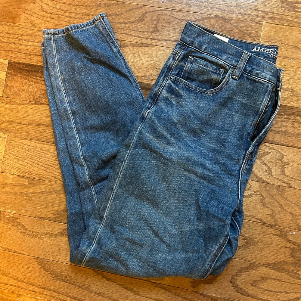 American eagle mom jeans